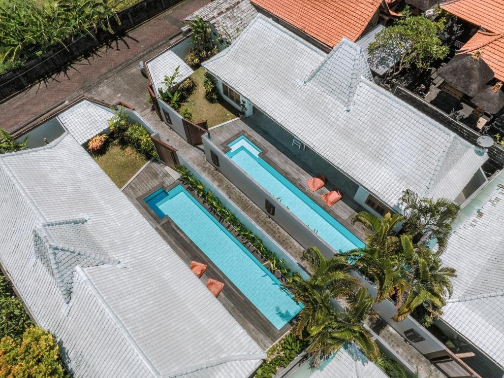 Villa Kazz 1 - Villa 1 Joglo style - 2 bdr - AMAZING LOCATION