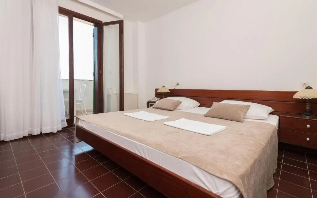 2 Bedrooms Suite