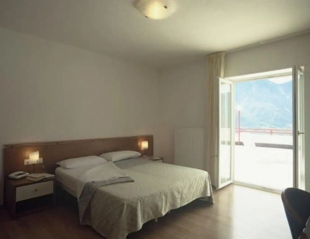 1 Bedroom Standard Triple room with mountain view