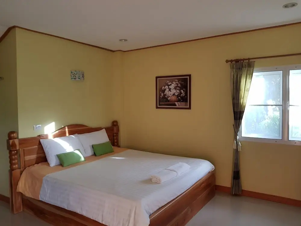 Double Bungalow with balcony (full double bed)
