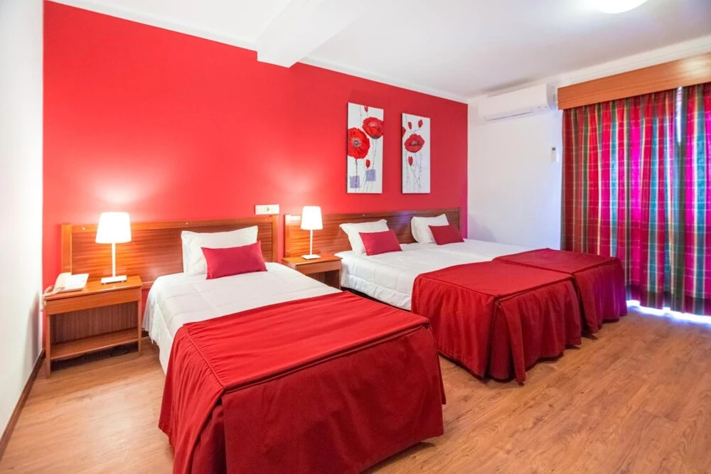 Standard Triple room with balcony