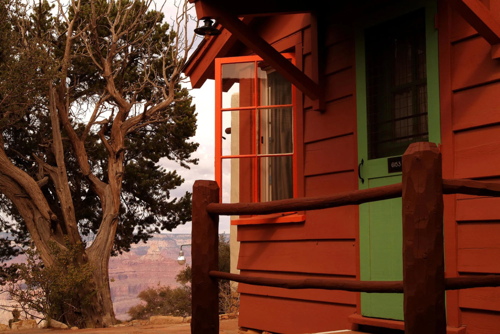 Bright Angel Lodge – Inside the Park