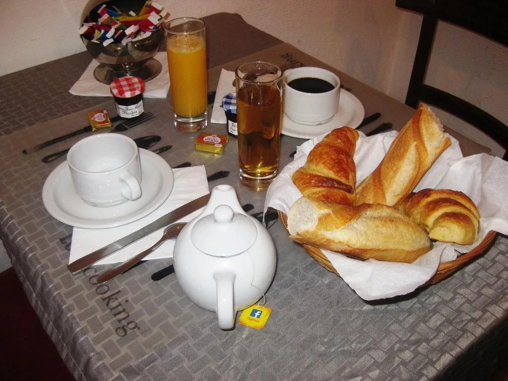 Food & Beverage