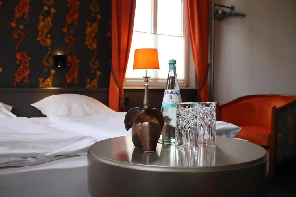 Double Cottage (full double bed)