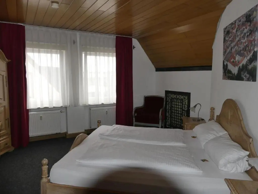 Standard Double room (full double bed)