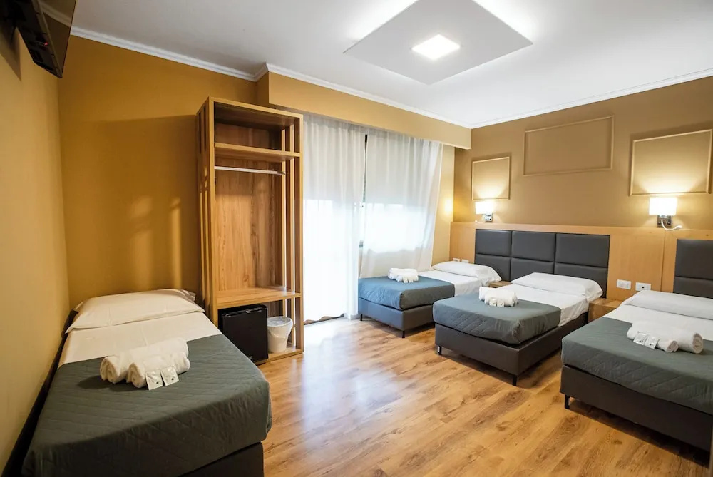 Standard Quadruple room