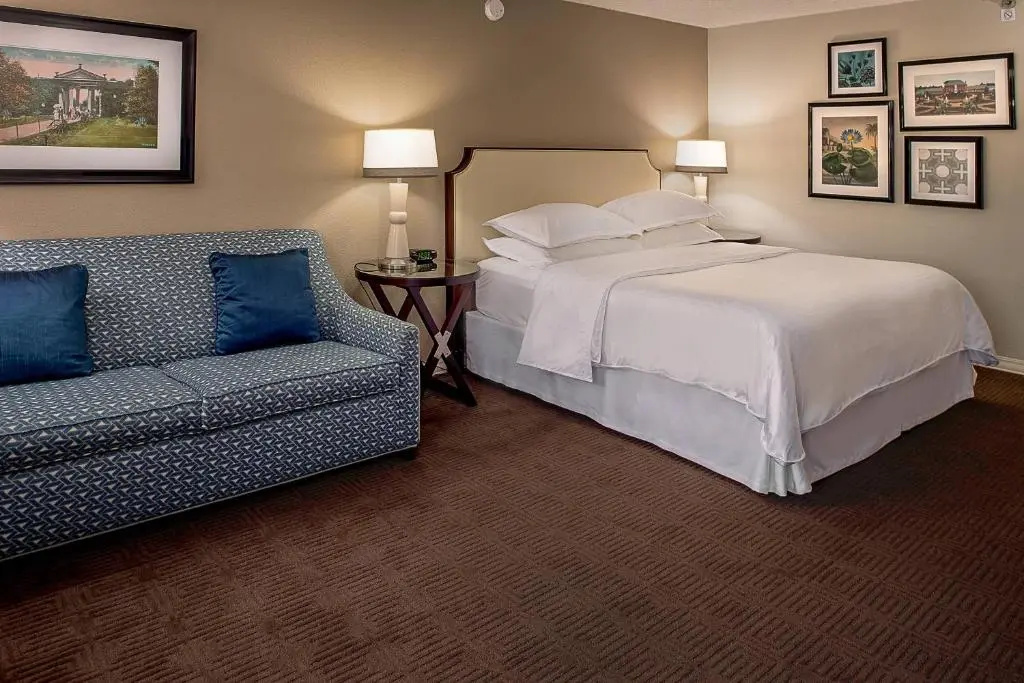 Sheraton Westport Chalet Hotel St. Louis - Chambres