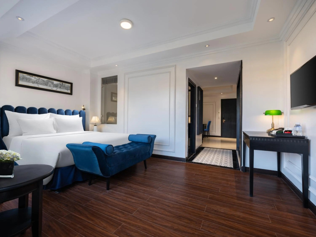 Отель The Flower Boutique Hotel & Travel в Ханое