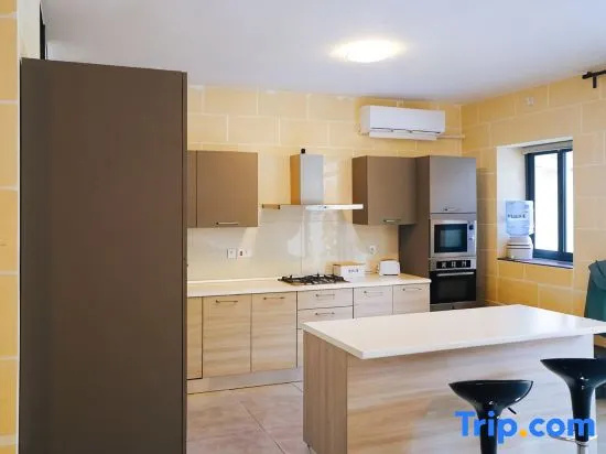 SiKu - 3 bedrooms (sleeps 6+ 2 kids) Xaghra village