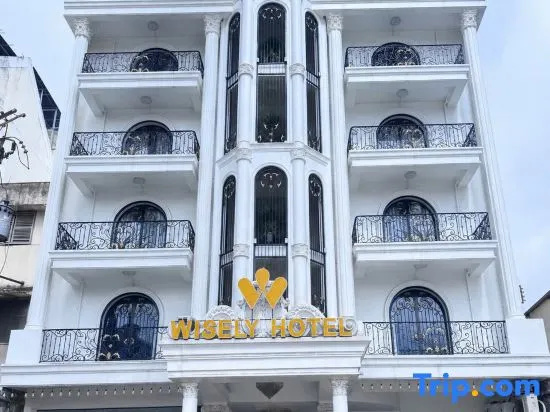 WISELY Hotel