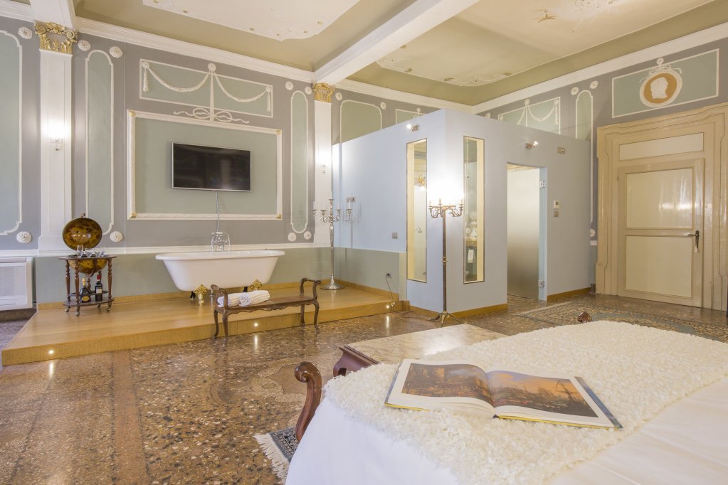 Corte Realdi Luxury Rooms, Verona Image 10