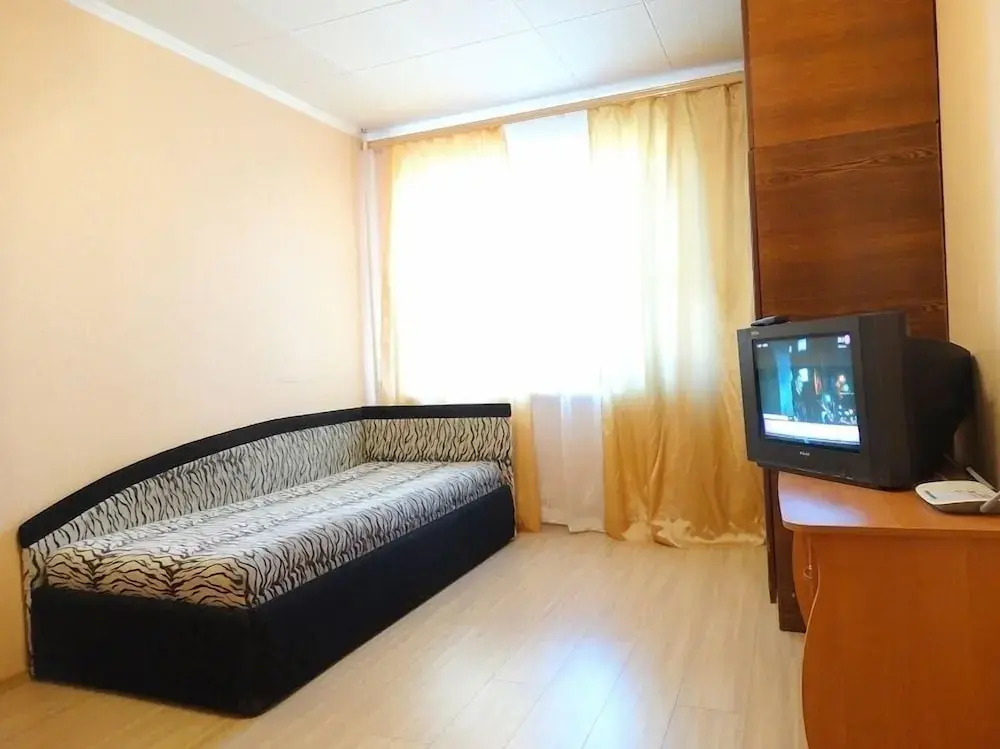 Сутки квартиру пролетарский район. Квартира в туле на луначарского. Сутчни квартира в туле. Гостиница центр тула. Снять жилье в туле недорого.