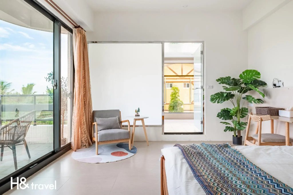Standard Double room with mountain view (full double bed)