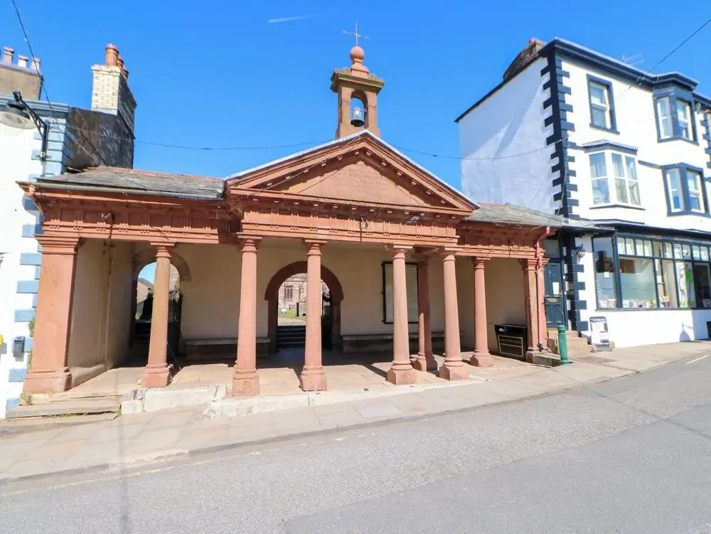 3 Eden Lodge