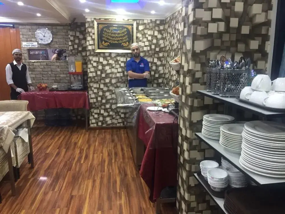Food & Beverage