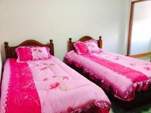 The Best Room Place