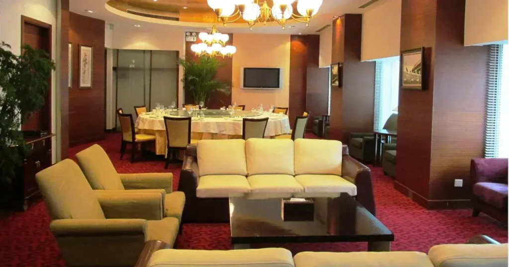 Lobby & Reception