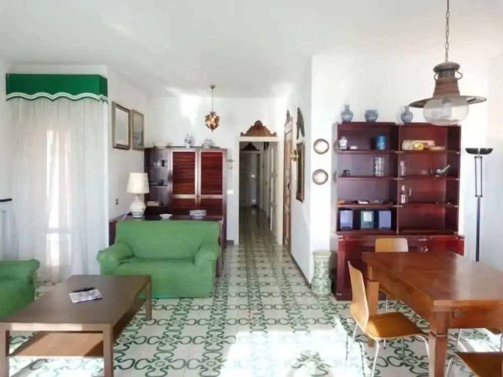 3 Bedrooms Apartment with balcony