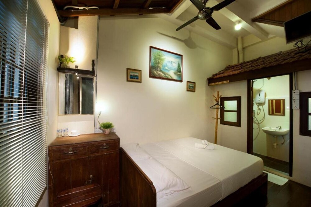 Silver Shine Guesthouse