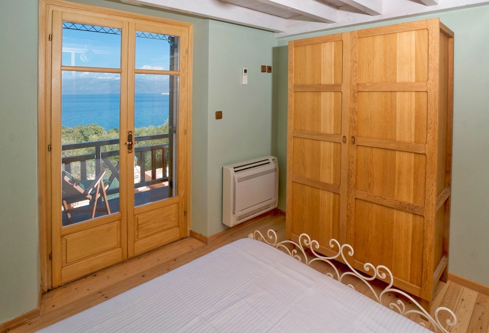 Thalia Cottage — 2