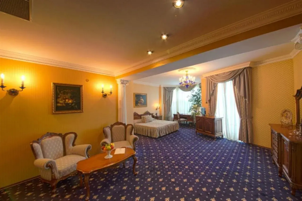 Grand Hotel London - Général