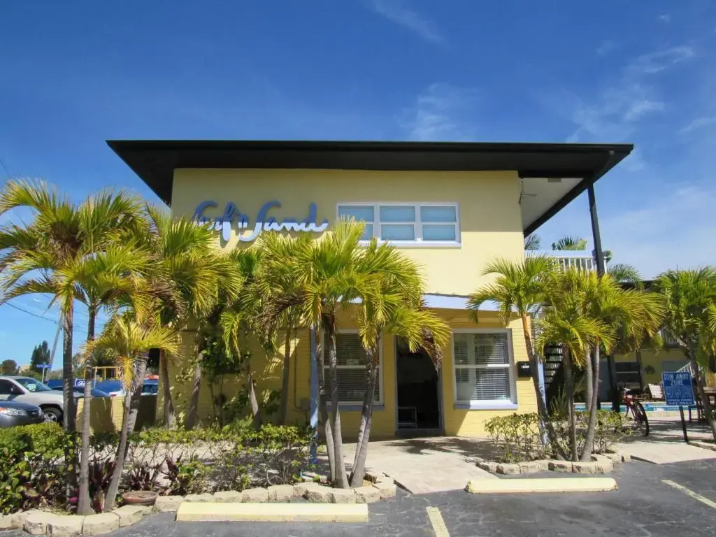 Surf n Sand Motel