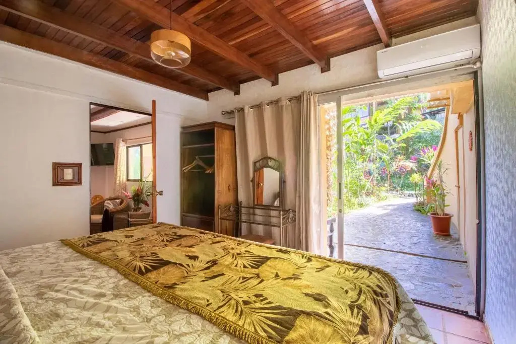 Standard room with garden view