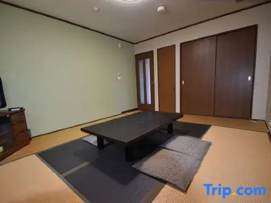 Standard room with mountain view