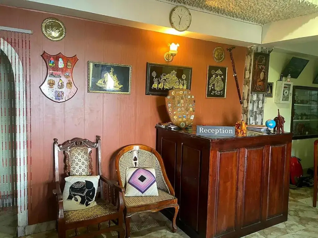 Lobby & Reception