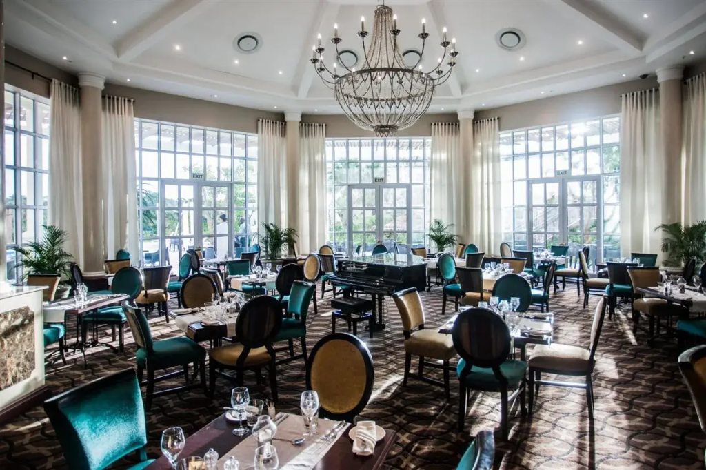 Hemingways Hotel — фото 2
