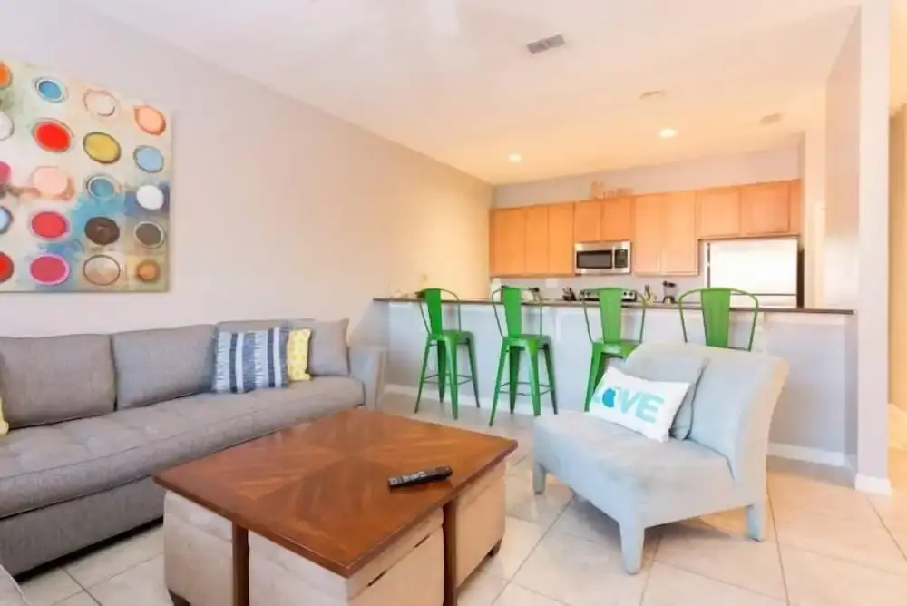 4 Bedroom 3 Bath Town Home With Pool in Paradise Palms Resort