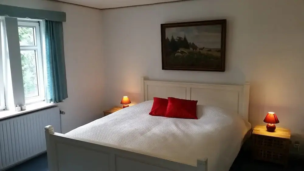 2 Bedrooms Cottage
