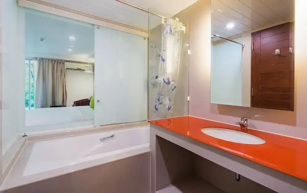 Superior Double room with balcony (full double bed)