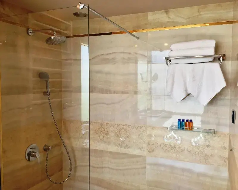 Golden Tulip Varna - Chambres