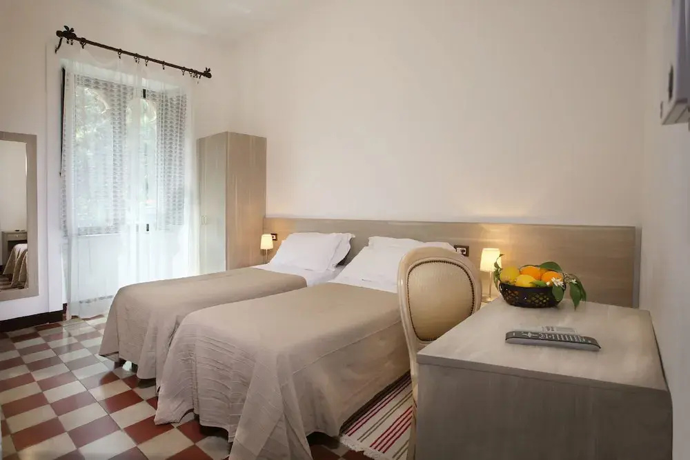 Economy room