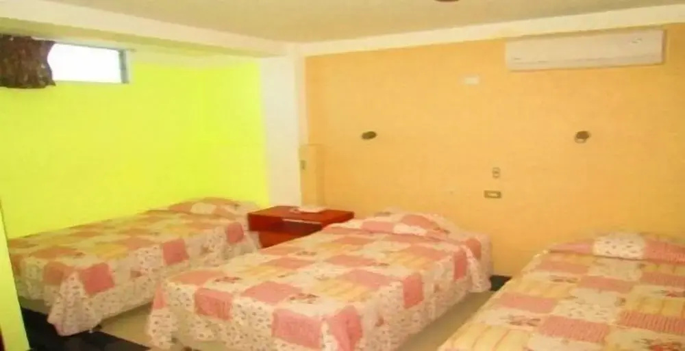 Ari's Hotel III - Chambres