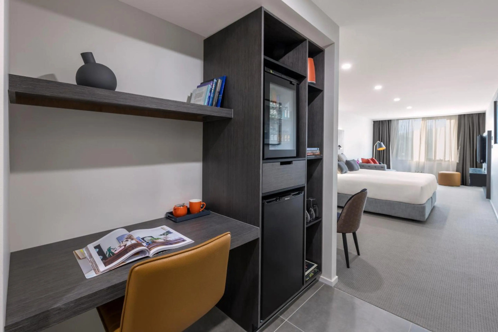 Deco Hotel — 5