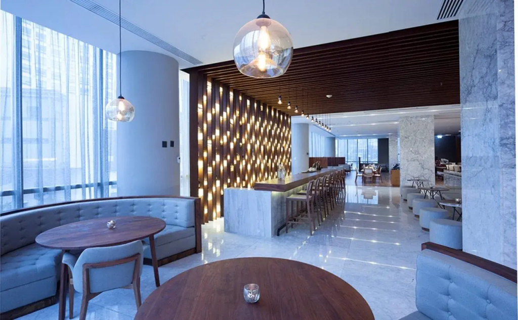 Lobby & Reception