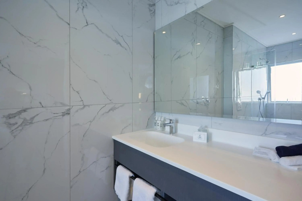 One Marine Drive Boutique Hotel - фото 50