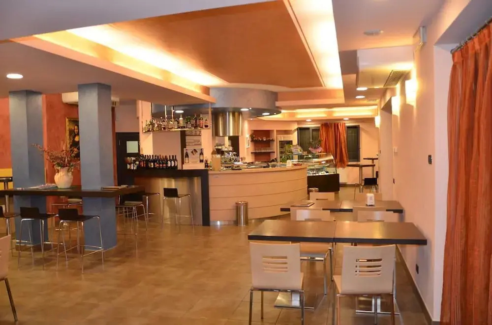 Hotel photo 12