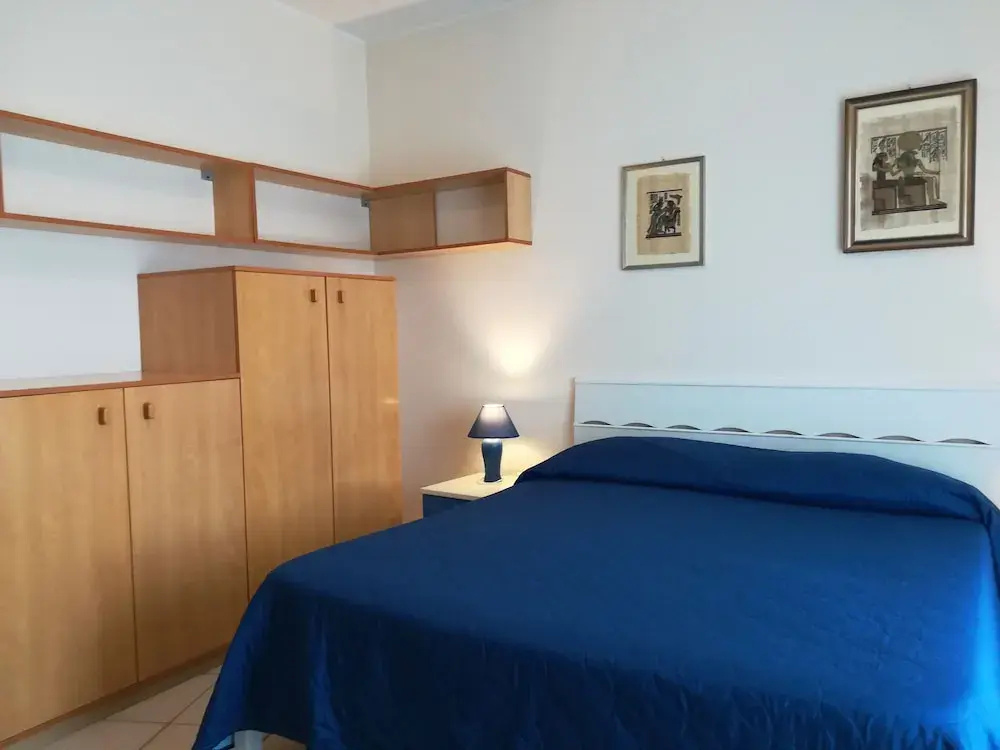 Standard Double room with balcony (full double bed)