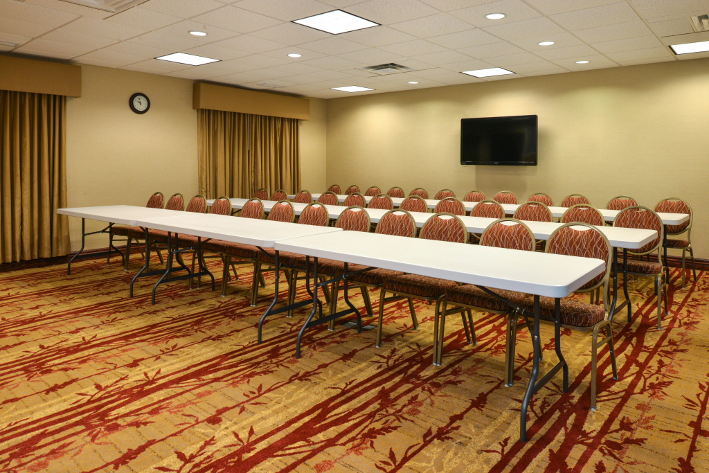 Holiday Inn Express & Suites Cherry by IHG - Général