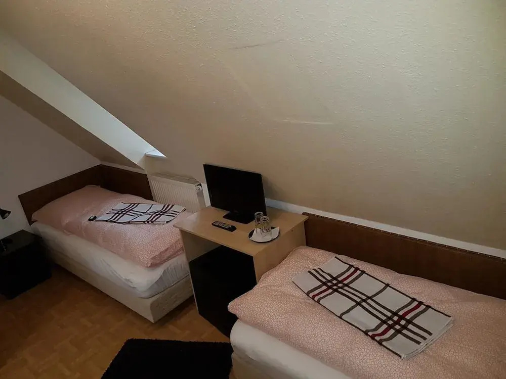 Standard Double room (twin beds)