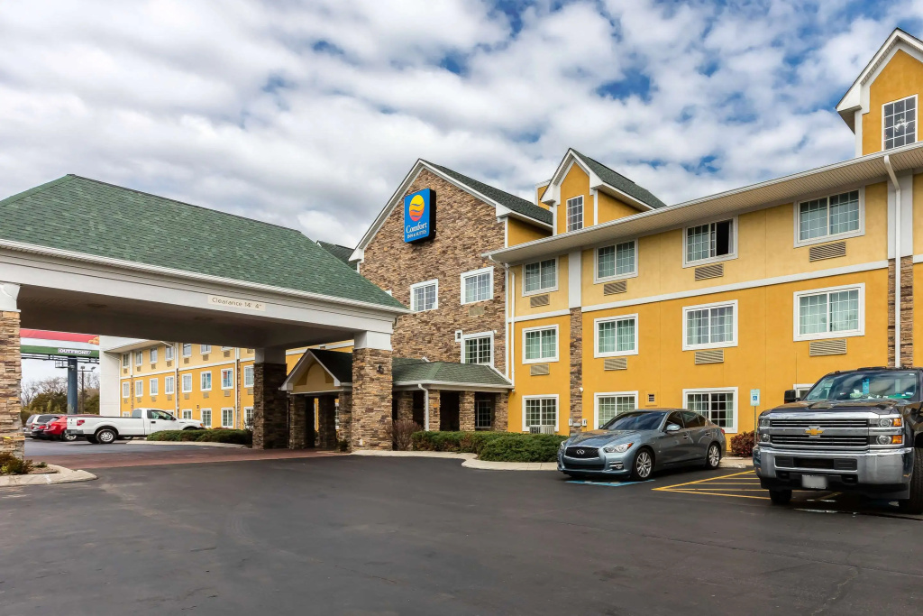 Comfort Inn & Suites Nashville Near Tanger Outlets I-24 Antioch