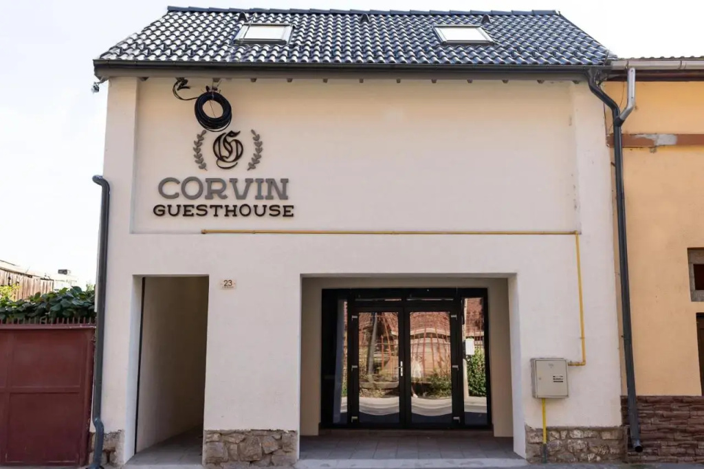 Corvin and Bedroom