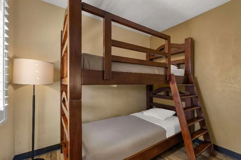 Comfort Inn San Diego Airport At The Harbor - Chambres