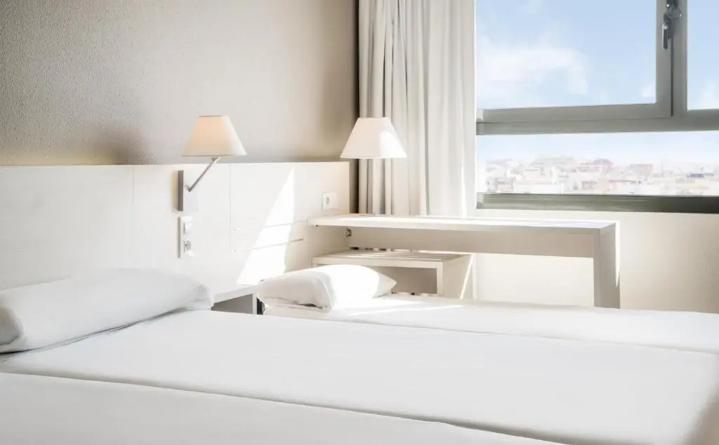 Ilunion Valencia 3 Hotel - Chambres