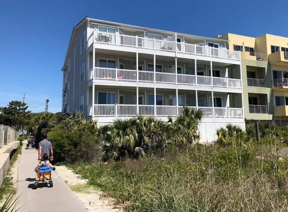 Seaside Villa 101 on Folly Beach