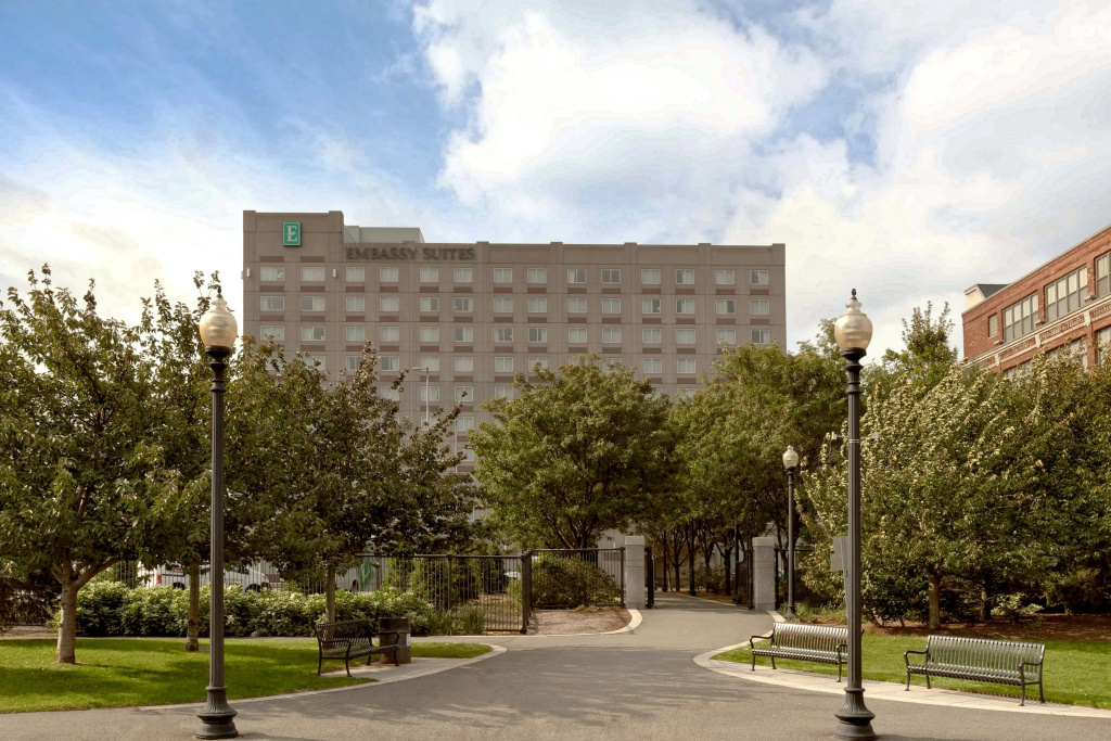 Embassy Suites Boston Logan Airport - Général