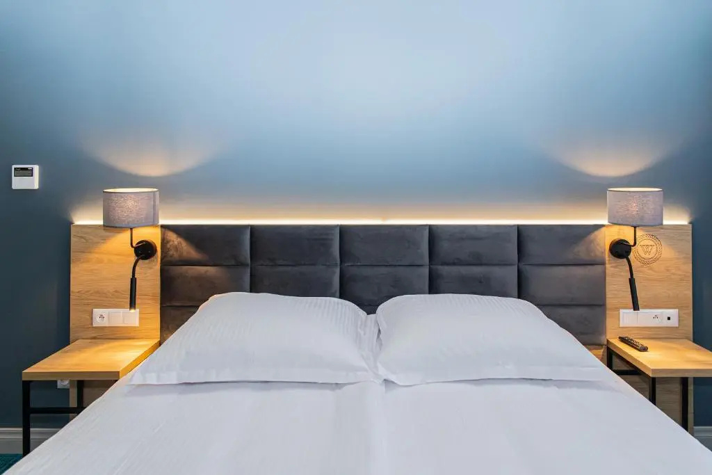 Standard Double room (full double bed)